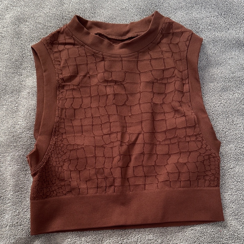 Fabletics Textured Sleeveless Yoga Top and pants set